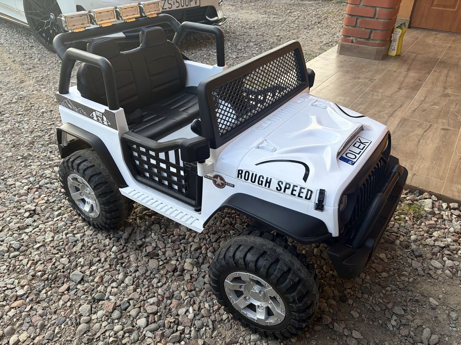 Samochod elektryczny Jeep