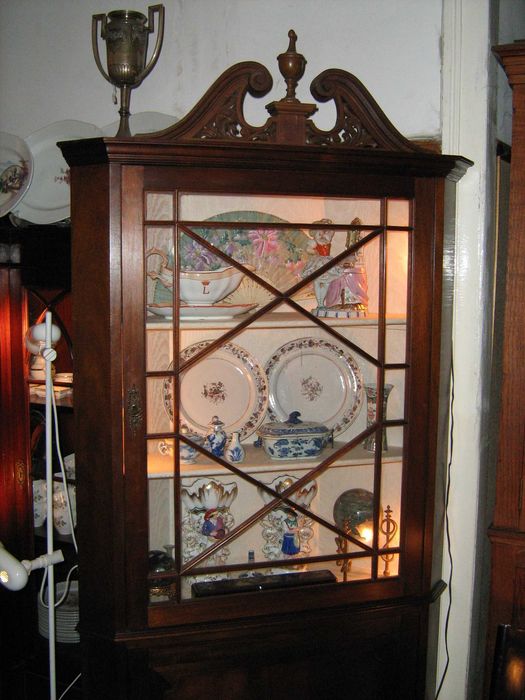 Vitrine, Cantoneira com iluminação
