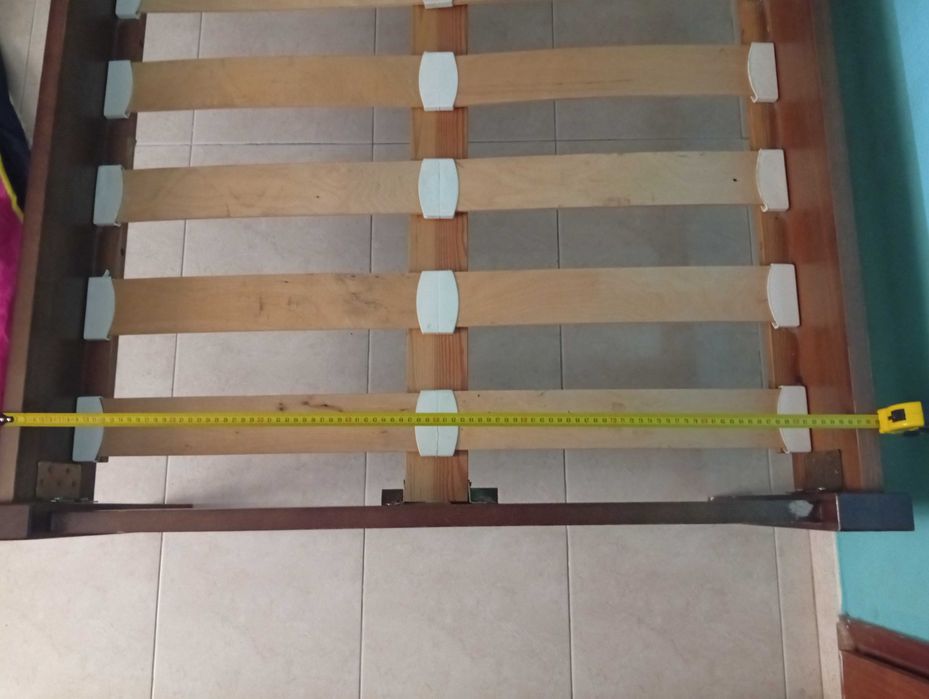 Cama de Solteiro em Madeira com Estrado de Ripas – 200x90