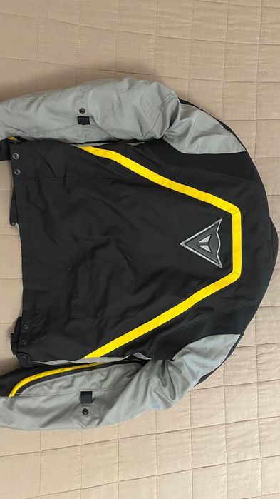 Blusão Dainese em cordura c/forro térmico amovível