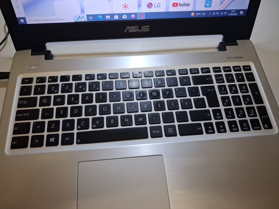 ASUS I7 8GB de ram