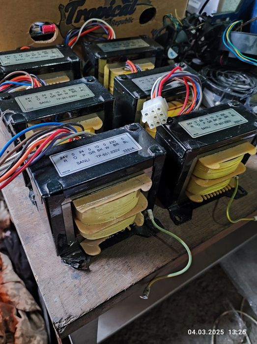 Трансформатор тока. Блоки питания