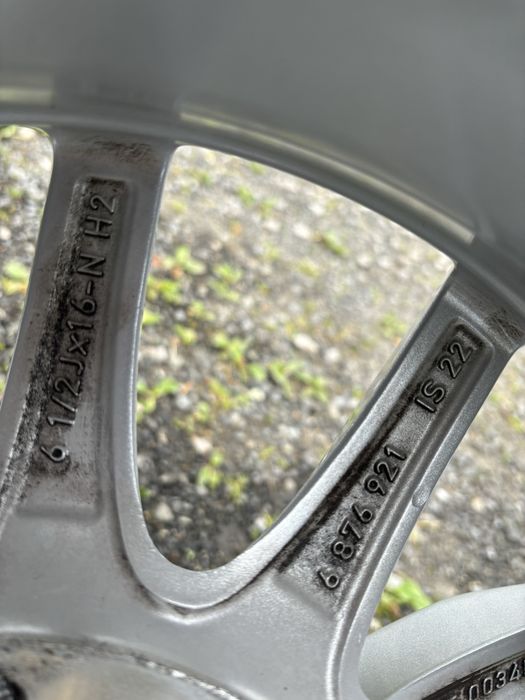 ND Piękne oryginalne felgi aluminiowe BMW 16” 5x112 TPMS