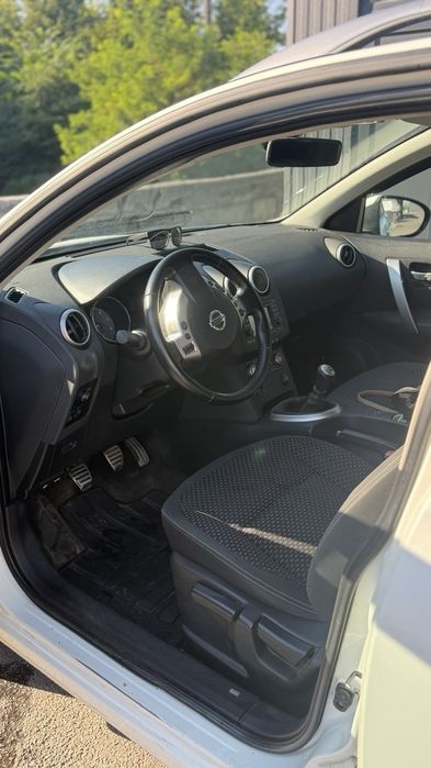 Продам Nissan Qashqai 2009