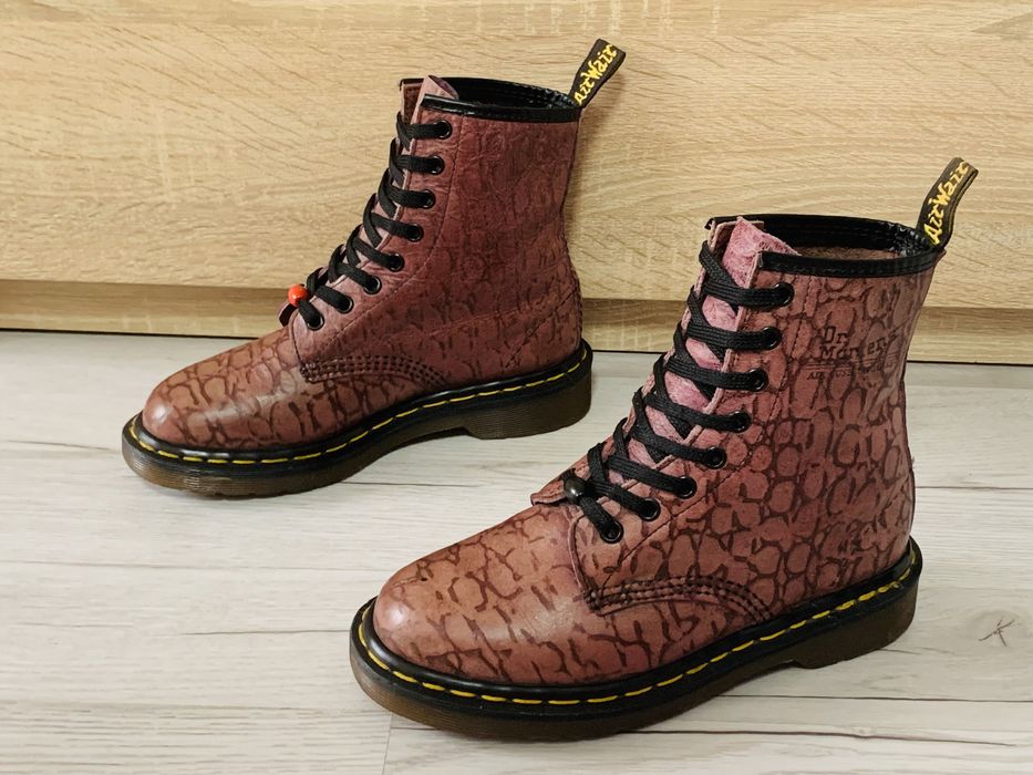 Dr.Martens_Pascal_Made England Workery Trzewiki Glany Buty Damskie_37