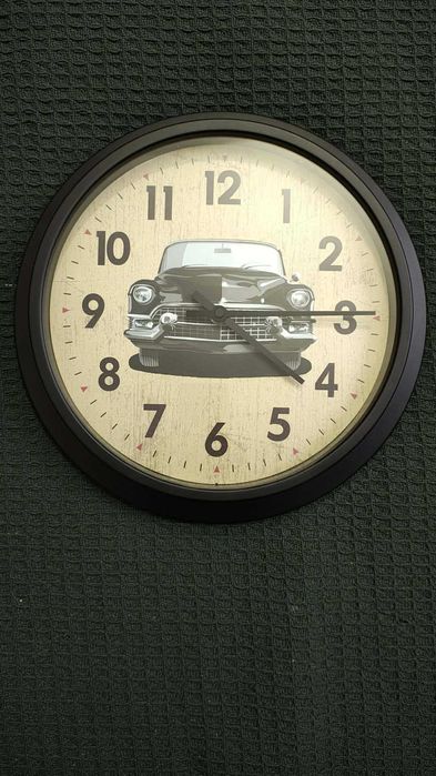 Zegar ścienny, wiszący, okrągły, samochód, beżowy