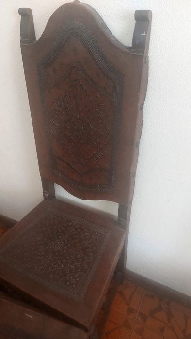 Vendo cadeiras antigas