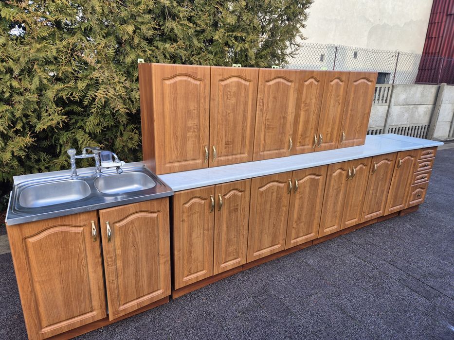 Meble kuchenne i zlewozmywak