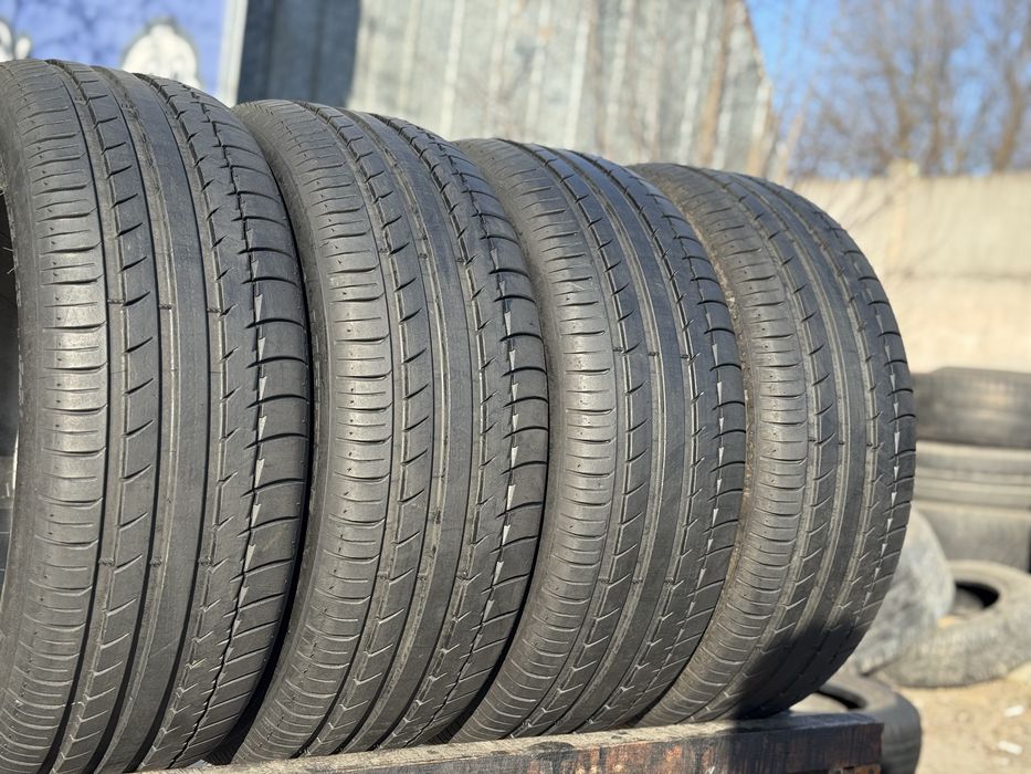 Шини Літні 4шт 235/55 R17 Michelin Latitude Sport