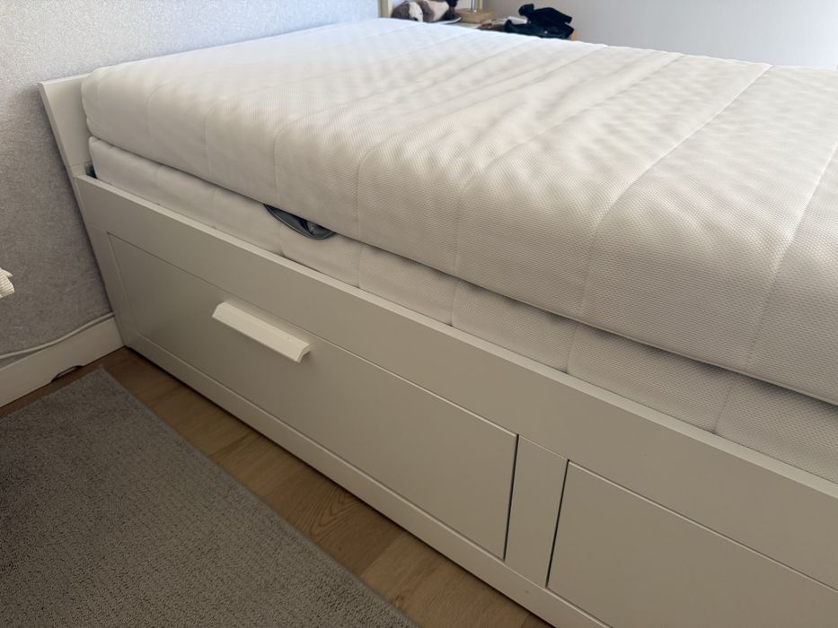 Cama Brimnes  + 2 Colchões IKEA