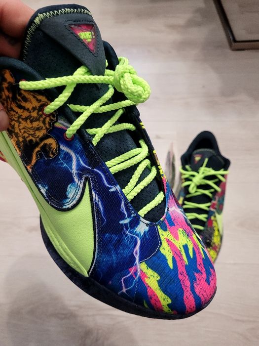 Кроссовки NIKE LEBRON XXII нові original