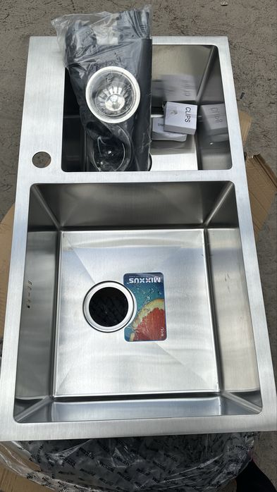 Кухонная мойка нержавеющая