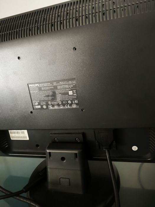 Monitor Philips 190cw e teclado Microsoft