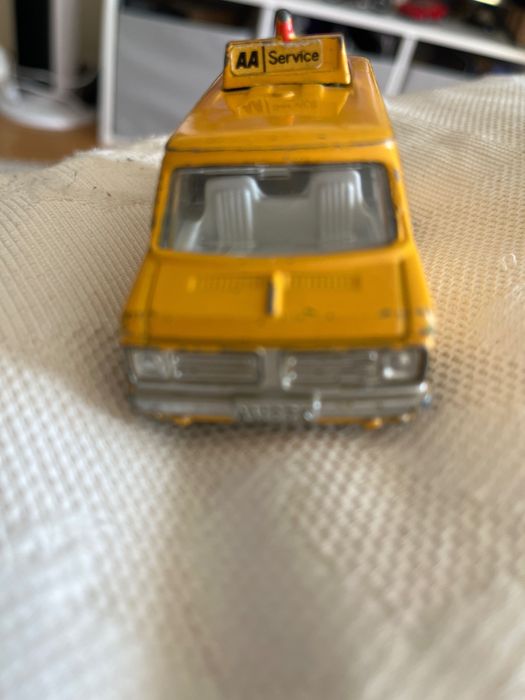 Dinky Toys Bedford Van