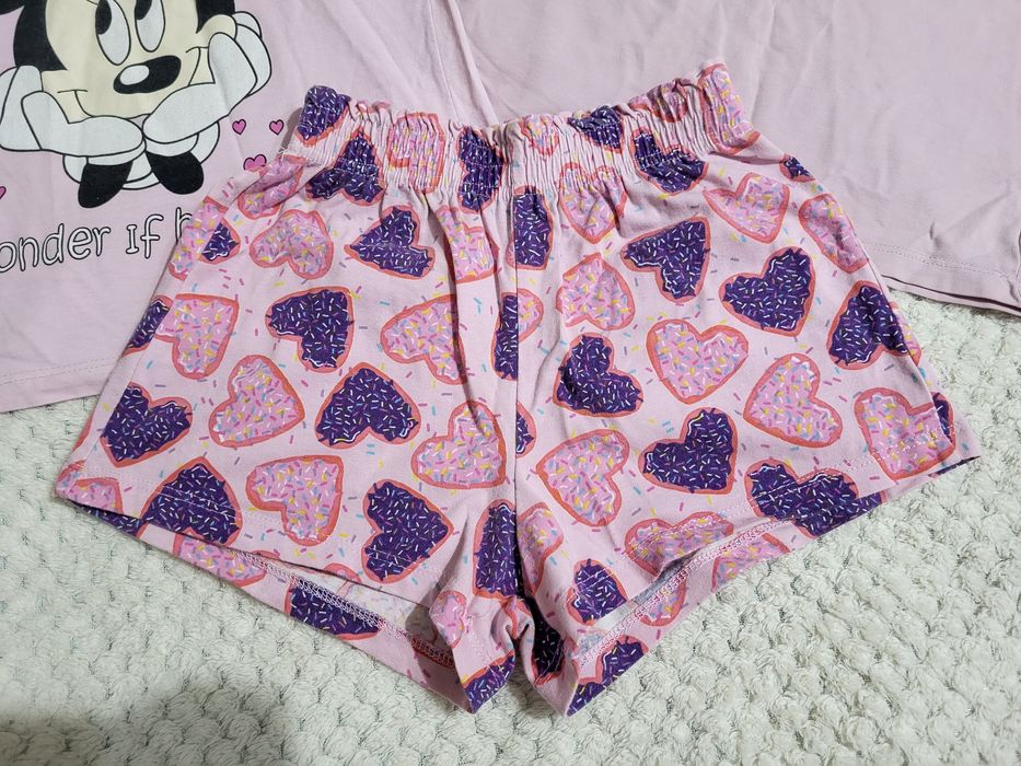 Пакет речей для дівчинки 122-128 розміру