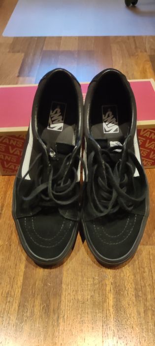 Używane trampki Vans Sk8 low czarne zamszowe rozmiar 44,5