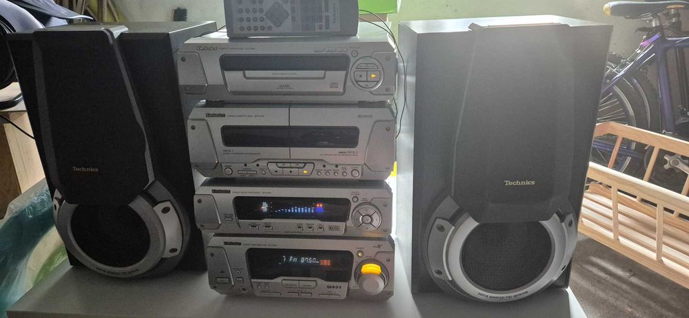 Wieża Technics Model SL-EH560