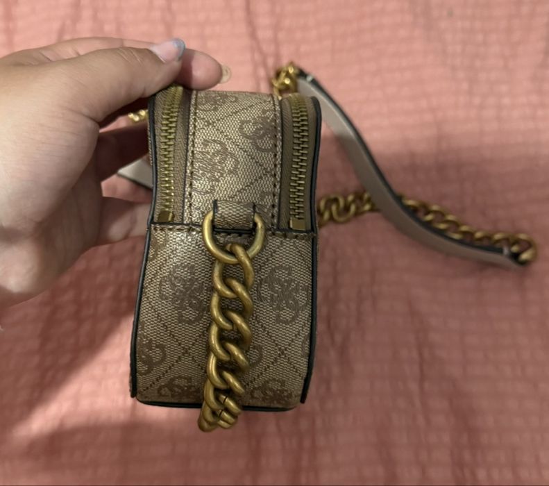 Carteira da guess