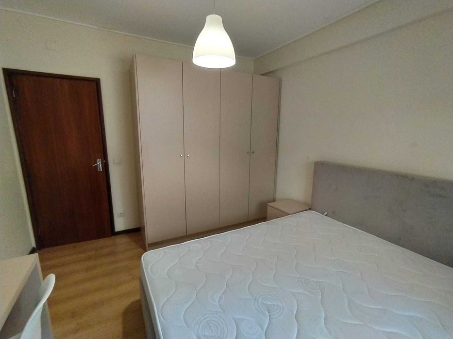 Quarto casal para arrendar Braga