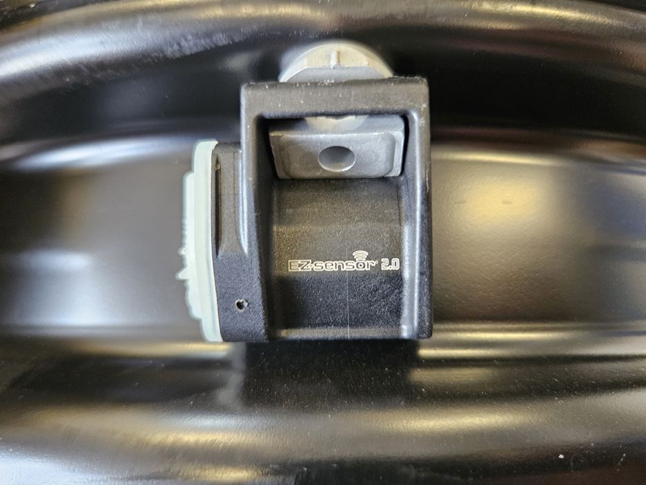 4x Felgi stalowe OPEL 6.0 x 15 5x105 ET37 Astra + czujniki TPMS [1222]