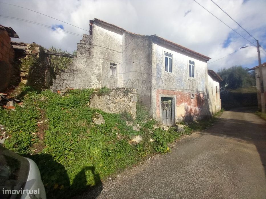 Moradia T0 para venda — Sabacheira, Santarém