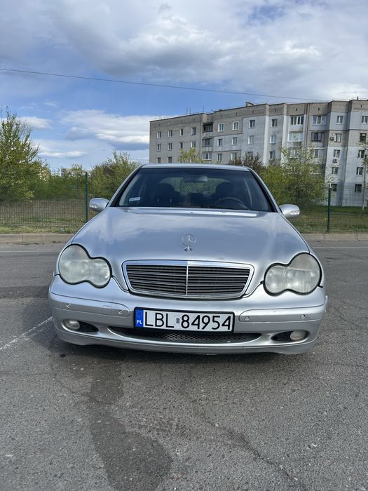 Mersedec benz c-klas w203 2002 року