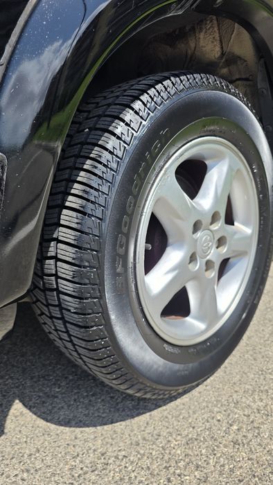 Toyota RAV4 2.0 D4D -Revisão Feita