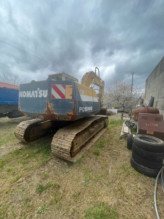Máquina Komatsu pc150