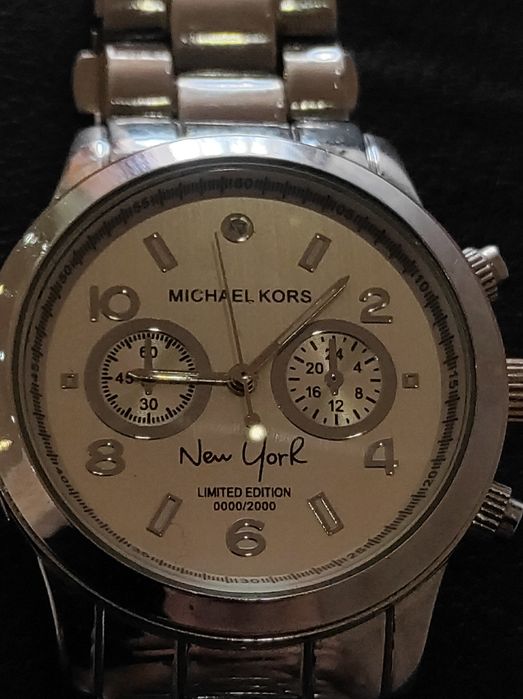 Часы Michael Kors New York  — рабочие