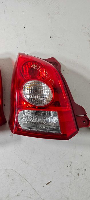 SUZUKI ALTO VII 2013 ROK Lewa i Prawa Lampa lewy i prawy tył