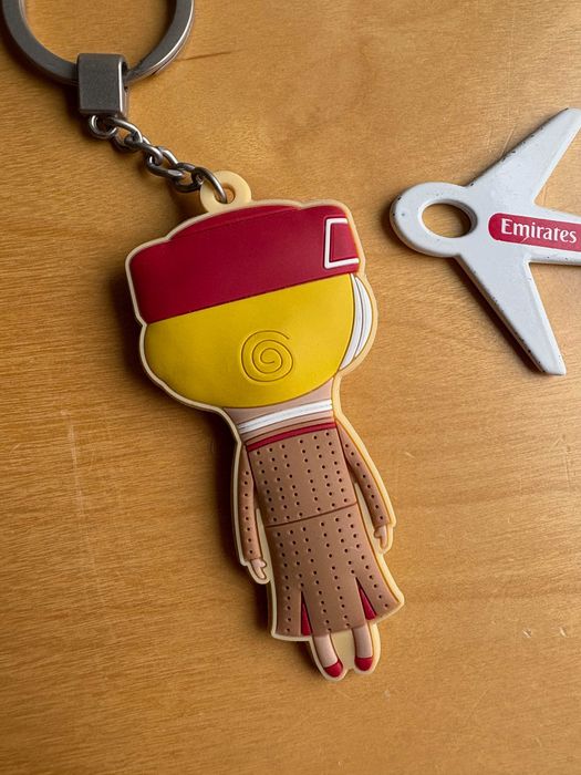 Brelok Emirates Stewardessa i samolot. Stan idealny. Pamiątka