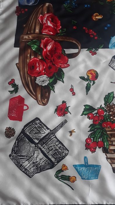 Chusta-apaszka Lagerfeld