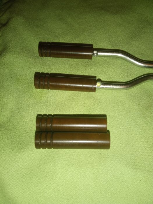 Солдатики замков ВАЗ 2101-07, 2123,2121 НИВА новые Эбонит