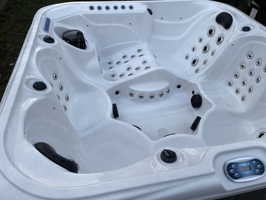 Jacuzzi ogrodowe BALBOA 4x pompa 100 dysz ozon audio LED