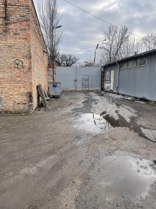 Багатофункціональний комплекс 1094 м² у Шевченківському районі