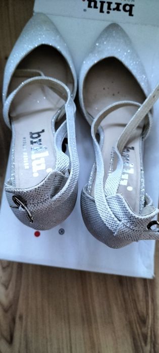 Srebrne czółenka brillu rozm 38