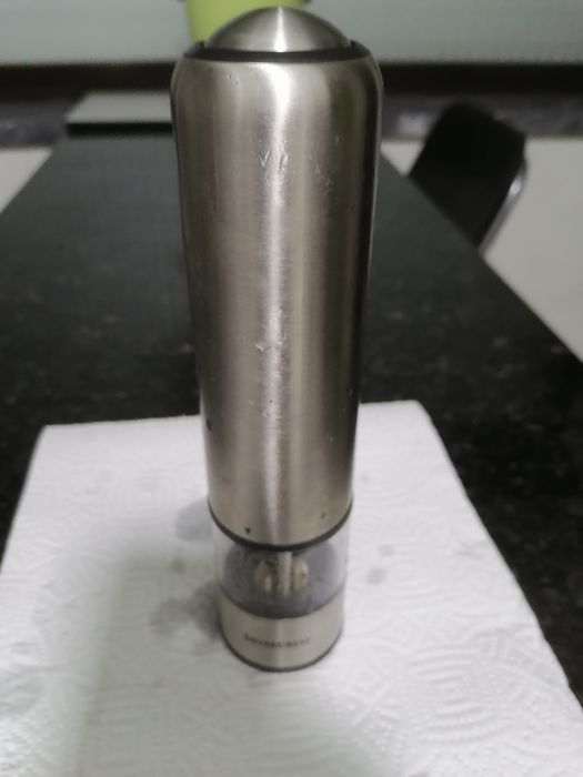 Battery-Powered Spice Grinder424127888863406081