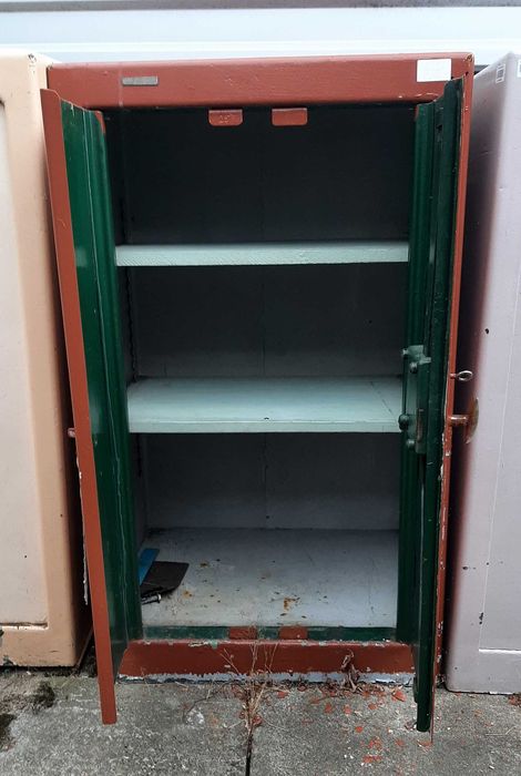 Szafa metalowa 110x65x50cm