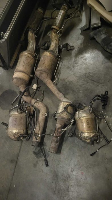 Сажовий фільтр Вихлопна Каталізатор VW Crafter II 2.0 tgi 2N0131690