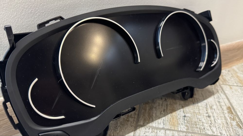 Панель приладів BMW 5 G30 (2017- 2022)