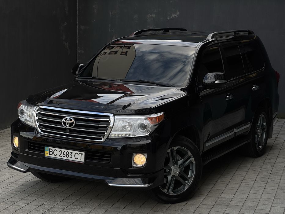 Продам автомобіль Land Cruiser 200 FL РЕСТ