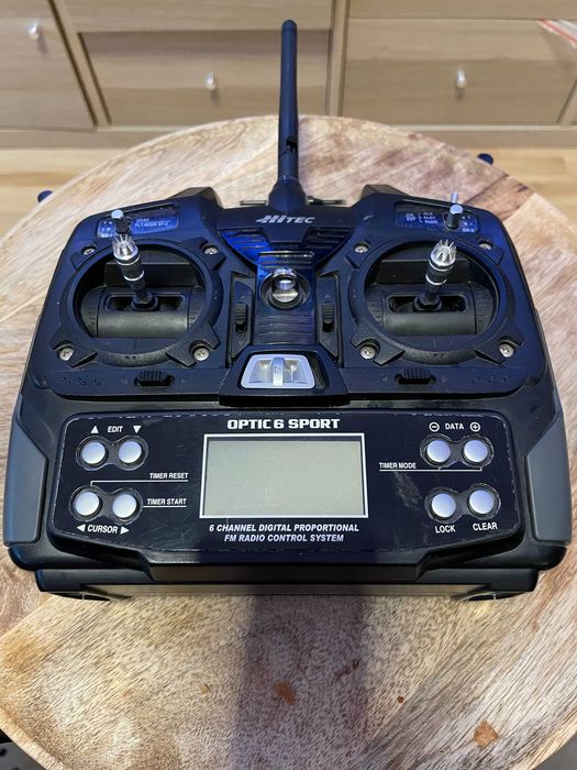 Kontroler Hitec Optic 6 radio pracujące w modulacji 2,4 GHz