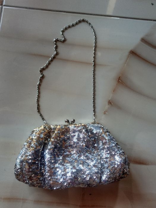 Брендовая сумка-клатч, Италия пайетки