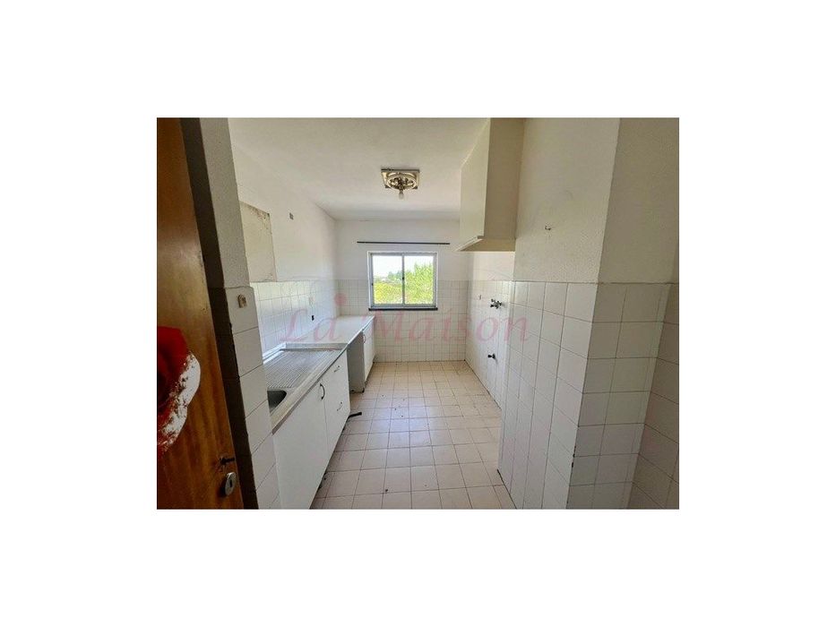 Excelente Apartamento T3 em Casal de Cambra