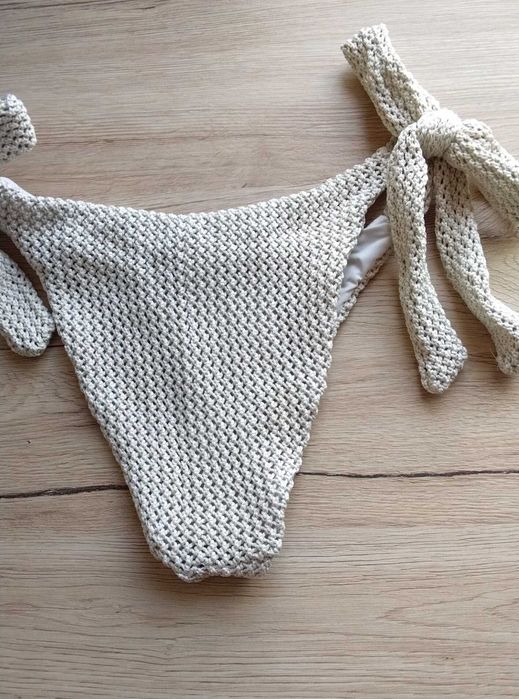 Dół od bikini kremowe