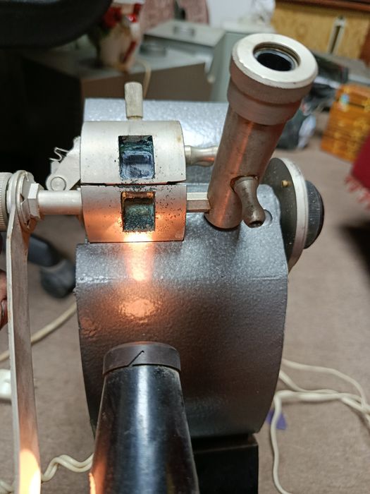 Рефрактор Урл ,прибор ссср лабораторний