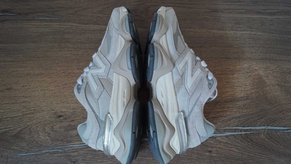 Nowe New Balance 9060 Grey/Bone | Rozmiar 42
