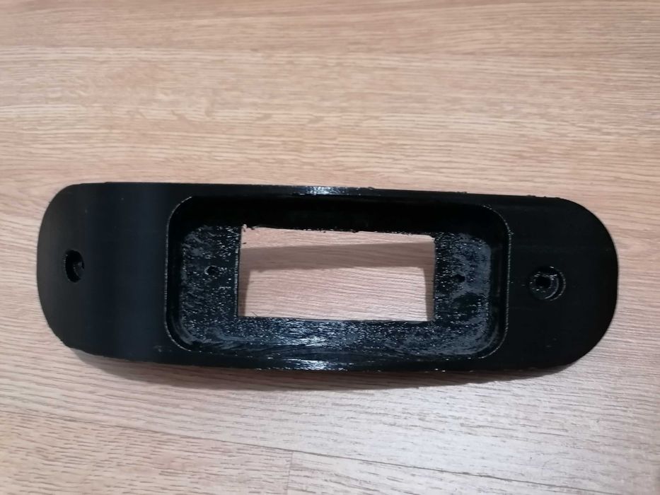 Pisca Curvo Nissan Terrano II - Suporte para pisca retangular