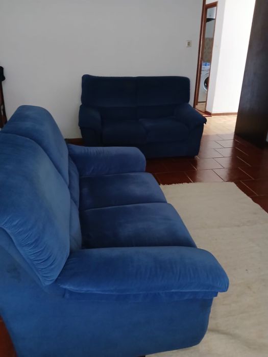 Conjunto sofás 4 lugares