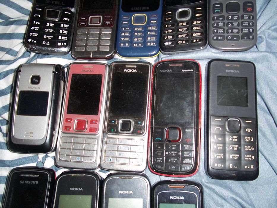 продам  телефоны для работы звонилки кнопочные